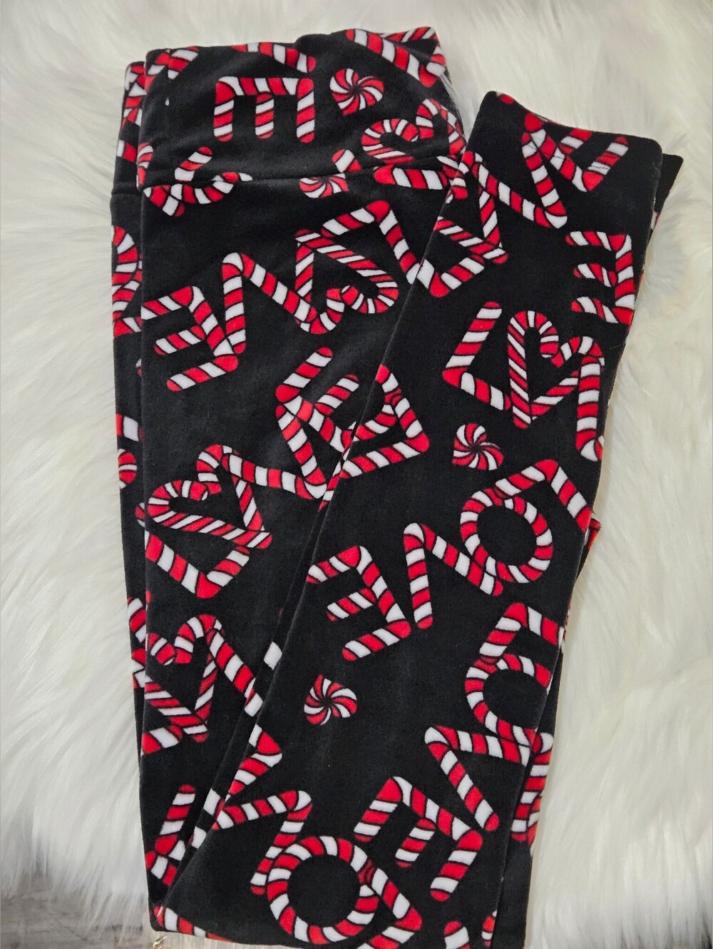 No boundaries candy cane print leggings